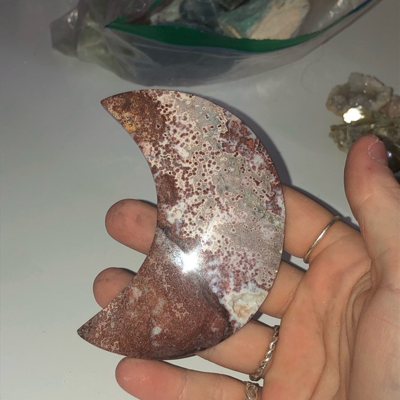 Medium crazy lace agate crescent moon crystal❣️ - Picture 1 of 2